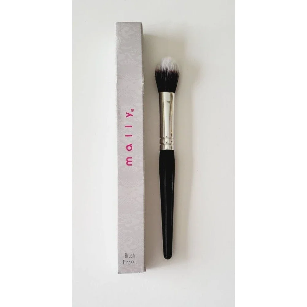 MALLY Round Synthetic Concealer Brush For Flawless Makeup Application NEW